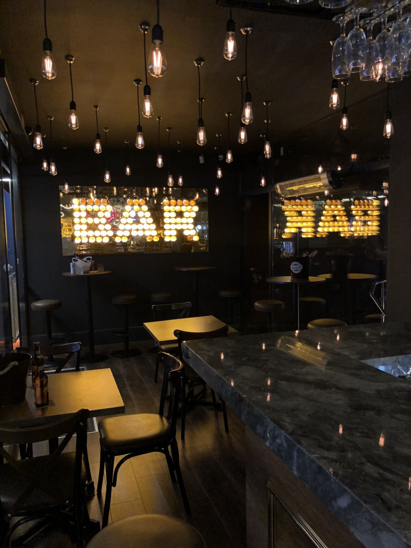 Gold Drink Pub Mekan Tasarımı
